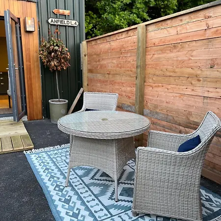 Luxurious One Bedroom Cabin With Private Hot Tub 샬레